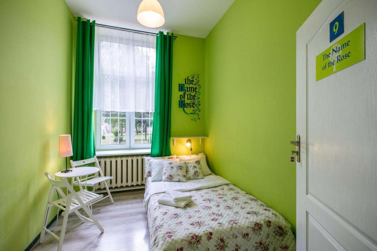 The Secret Garden Hostel Cracovia Esterno foto