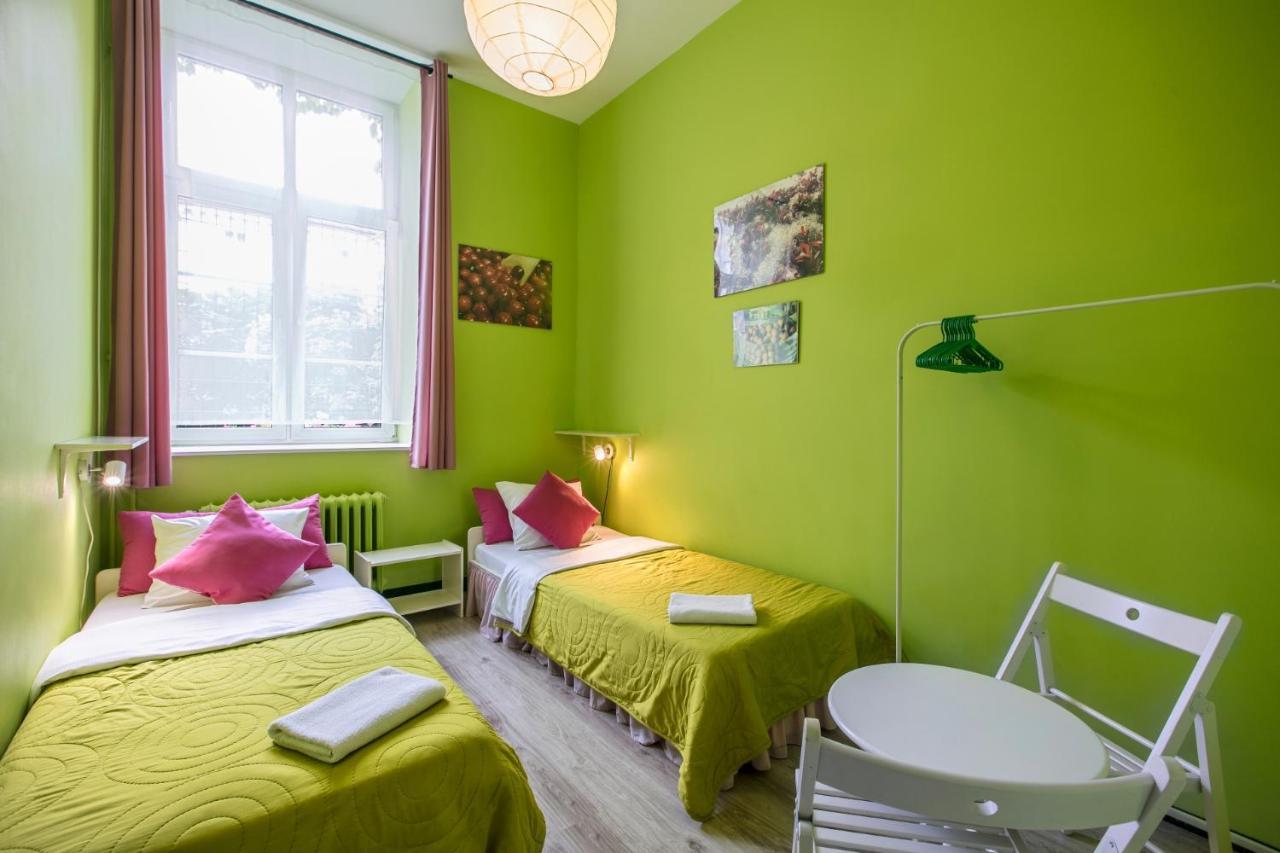 The Secret Garden Hostel Cracovia Esterno foto